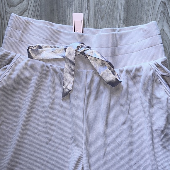 Victoria’s Secret Ribbed Jogger Pants - Picture 4 of 8